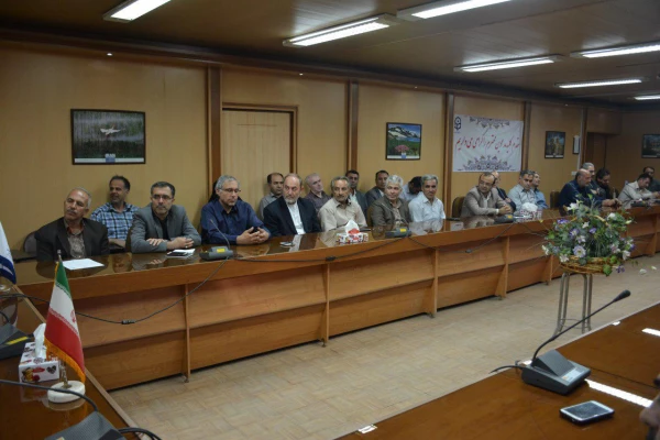 جلسه هم اندیشی اساتید با مسئول نهاد مقام معظم رهبری در دانشگاه فرهنگیان آذربایجان غربی  6