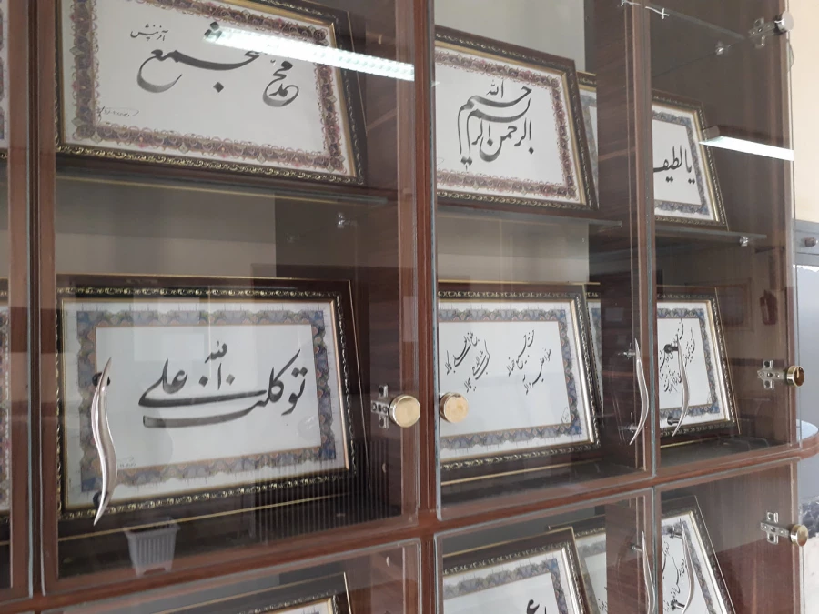 به مناسبت گرامیداشت روز قلم 

آثار خوشنویسی جناب آقای دکتر فرنیا در معرض دید دانشجویان قرار گرفت