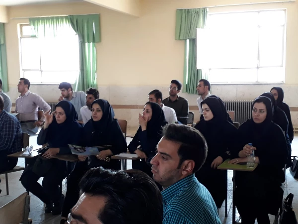 جلسه توجیهی معاون آموزشی پردیس شهید رجایی ارومیه با مهارت آموزان ماده 28 5