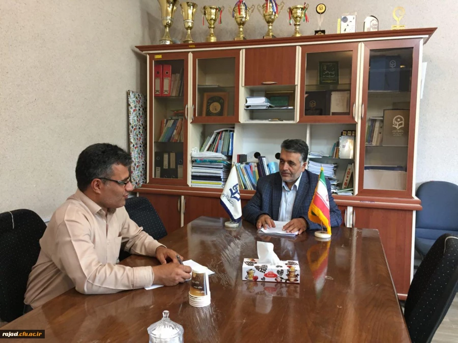 دکتر فزون مهر در مصاحبه اختصاصی با روابط عمومی پردیس شهید رجایی

مزایا و چگونگی پذیرش دانشجو در دانشگاه فرهنگیان را تشریح کرد