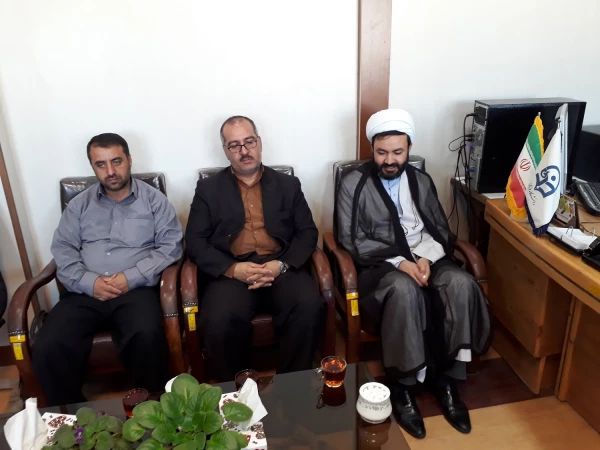 با حضور حجت الاسلام و المسلمین آقای دکتر بیگی

شورای آموزشی پردیس شهید رجایی برگزار شد 2