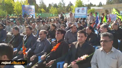 حضور اساتید و کارکنان دانشگاه فرهنگیان در مراسم

 غبارروبی و گل افشانی مزار مطهر شهدا بمناسبت هفته دفاع مقدس