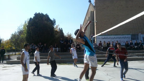 برگزاری چهارمین دوره مسابقات ورزشی

گرامیداشت هفته تربیت بدنی در پردیش شهیدرجایی ارومیه
 7