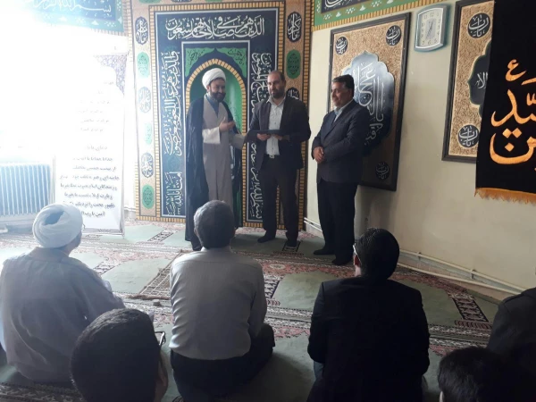 طی حکمی از سوی مسئول نهاد مقام معظم رهبری

مدیر اجرائی نهاد رهبری دانشگاه فرهنگیان استان منصوب گردید. 3