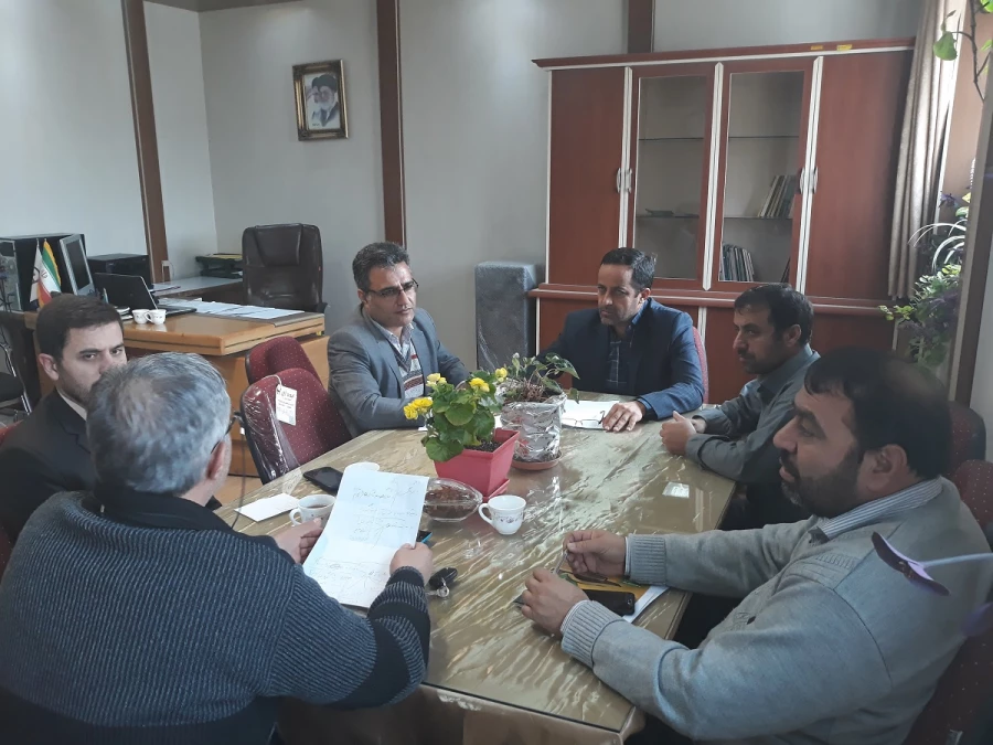 اولین جلسه کمیته اجرائی همایش آموزش زبان عربی در پردیس شهید رجایی ارومیه برگزار شد. 4