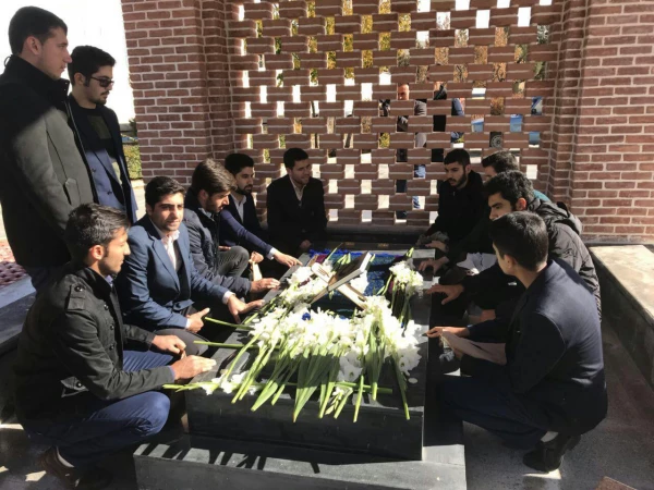 حضور دانشجویان پردیس در مراسم یادواره شهدای دانشجوی استان