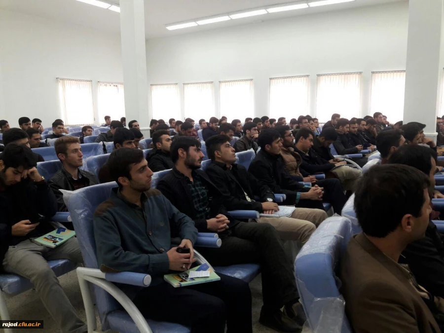 با حضور مسئولین استانی در مرکز آموزش عالی امام خمینی (ره) سلماس برگزار شد

مراسم گرامیداشت ۱۶ آذر روز دانشجو و نیز هفته ی وحدت
 2