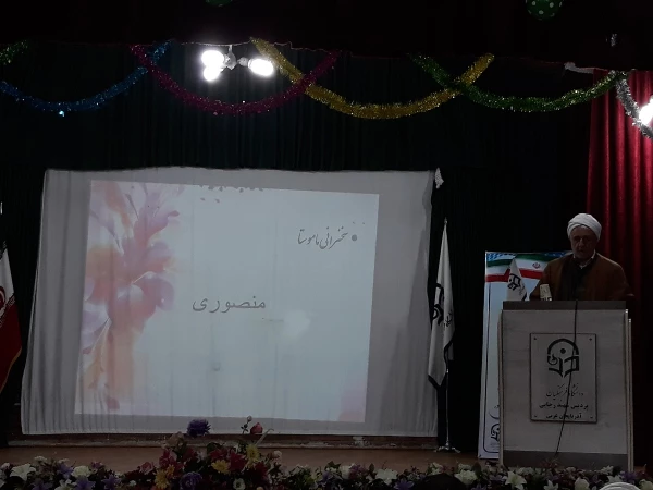 همزمان با  میلاد با سعادت رسول اکرم(ص) و امام جعفر صادق(ع) و هفته وحدت،

 مراسم بزرگداشت روز دانشجو در پردیس شهید رجایی برگزار شد. 4