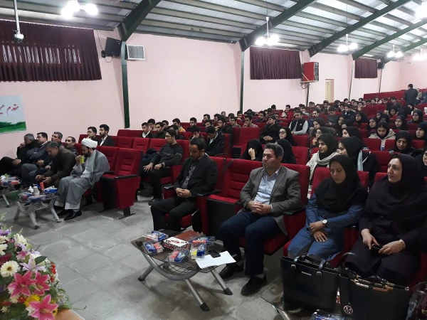 مراسم تجلیل ازپژوهشگران دانشگاه فرهنگیان آذربایجان غربی برگزارشد 6