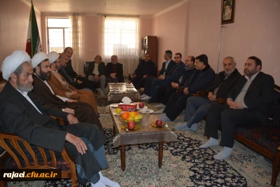 به مناسبت سی و نهمین سالگرد پیروزی شکوهمند انقلاب اسلامی

دیدار جمعی از اساتید و کارکنان دانشگاه فرهنگیان استان با مبارز نستوه حجت الاسلام غلامرضا حسنی