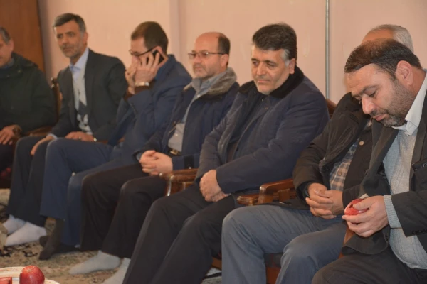 به مناسبت سی و نهمین سالگرد پیروزی شکوهمند انقلاب اسلامی

دیدار جمعی از اساتید و کارکنان دانشگاه فرهنگیان استان با مبارز نستوه حجت الاسلام غلامرضا حسنی 5