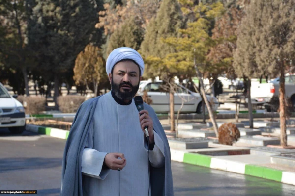 به مناسبت بزرگداشت ایام الله دهه فجر

اساتید و کارکنان دانشگاه فرهنگیان استان آذربایجان غربی با آرمانهای امام راحل و شهدا تجدید میثاق کردند 5