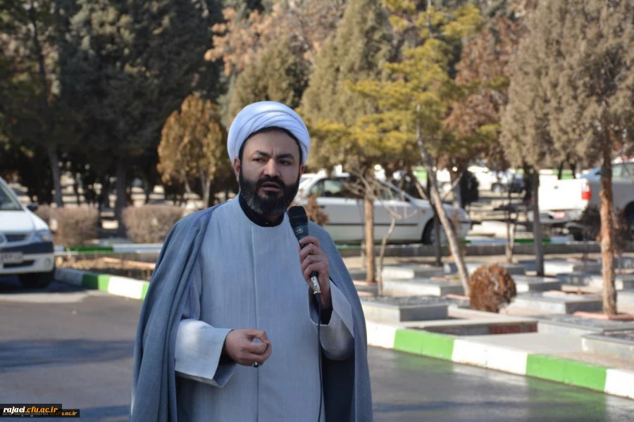 به مناسبت بزرگداشت ایام الله دهه فجر

اساتید و کارکنان دانشگاه فرهنگیان استان آذربایجان غربی با آرمانهای امام راحل و شهدا تجدید میثاق کردند 5