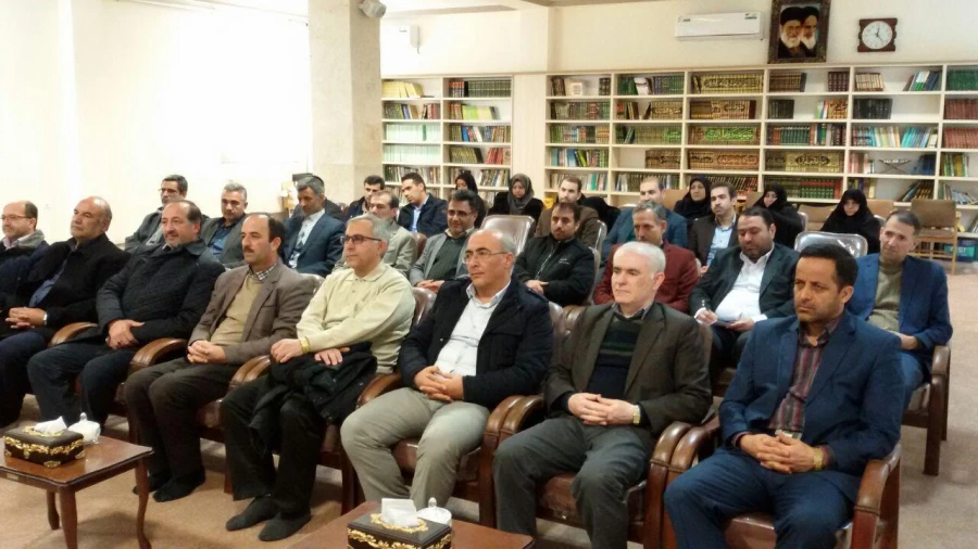 نماینده ولی فقیه در استان آذربایجان غربی و امام جمعه ارومیه :

نظام جمهوری اسلامی با معجزه پا برجاست و همچنان به حرکت خود در مسیر رشد و توسعه ادامه خواهد داد