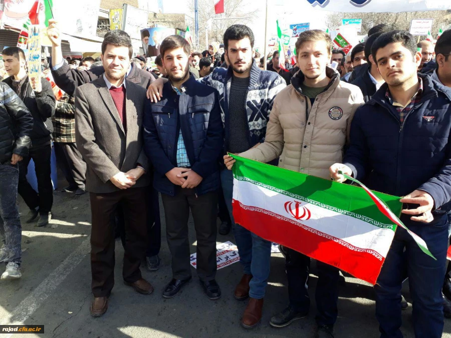 همگام با ملت ولایت مدار و همیشه در صحنه ایران

حضور گسترده اساتید، کارکنان و دانشجویان پردیس شهید رجایی ارومیه در راهپیمایی 22 بهمن 5