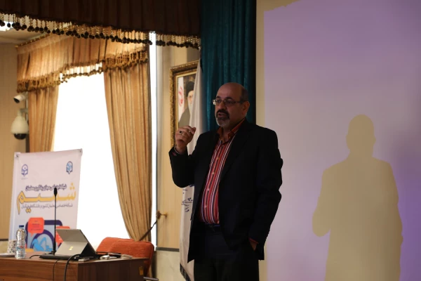 با حضور سرپرست دانشگاه در سازمان مرکزی برگزار شد:

همایش یادگیری نوین با استفاده از فناوری اطلاعات و افتتاح شبکه اجتماعی شمیم 6