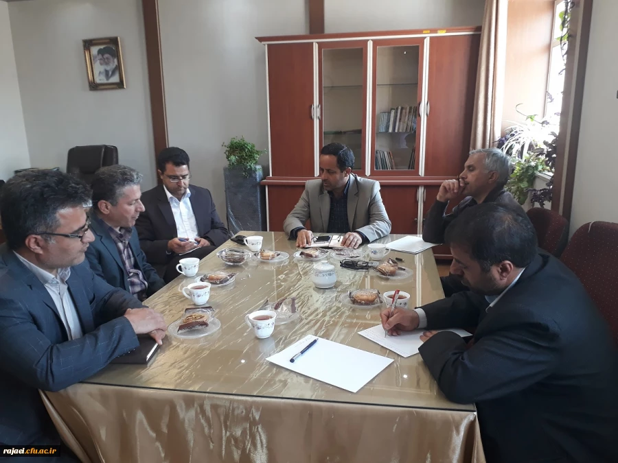 جلسه بررسی برنامه های همایش زبان عربی برگزار شد