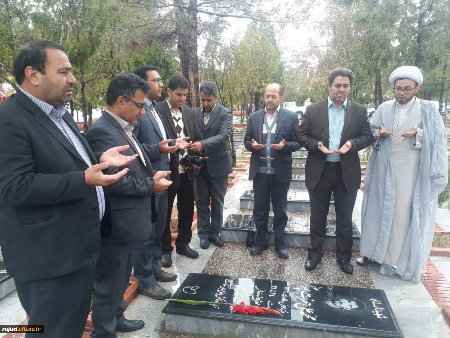 میثاق دوباره با آرمانهای امام خمینی (ره) و شهدای گرانقدر انقلاب اسلامی 4