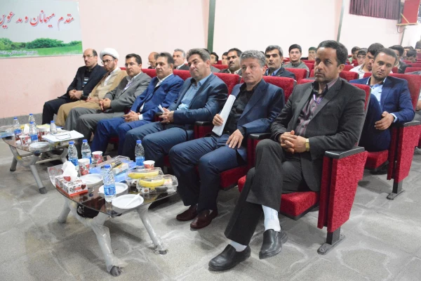 با حضورگرم اندیشمندان واساتید و معلمان ودانشجومعلمان ازاقصی نقاط کشور

همایش ملی آموزش زبان عربی درپردیس شهیدرجایی ارومیه برگزار گردید 7