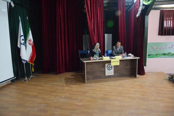 با حضورگرم اندیشمندان واساتید و معلمان ودانشجومعلمان ازاقصی نقاط کشور

همایش ملی آموزش زبان عربی درپردیس شهیدرجایی ارومیه برگزار گردید 15