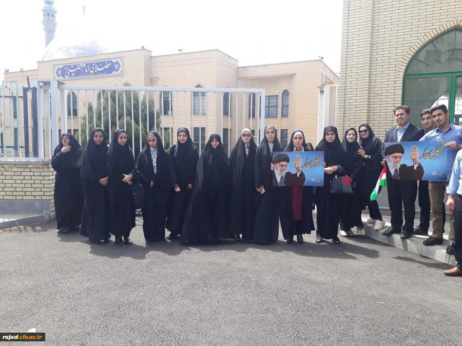 شرکت مدیریت امور پردیس های استانی به همراه اساتید ، کارکنان و دانشجویان پردیس های رجایی و علامه طباطبایی در نماز جمعه و راهپیمایی ضد استکباری 7