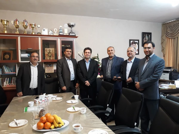 با حضور مسئولین امورمالی سازمان مرکزی دانشگاه فرهنگیان کشور

 مراسم تکریم و معارفه کارشناس مسئول امور مالی و طرح و برنامه استان برگزار شد