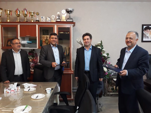 با حضور مسئولین امورمالی سازمان مرکزی دانشگاه فرهنگیان کشور

 مراسم تکریم و معارفه کارشناس مسئول امور مالی و طرح و برنامه استان برگزارشد. 6