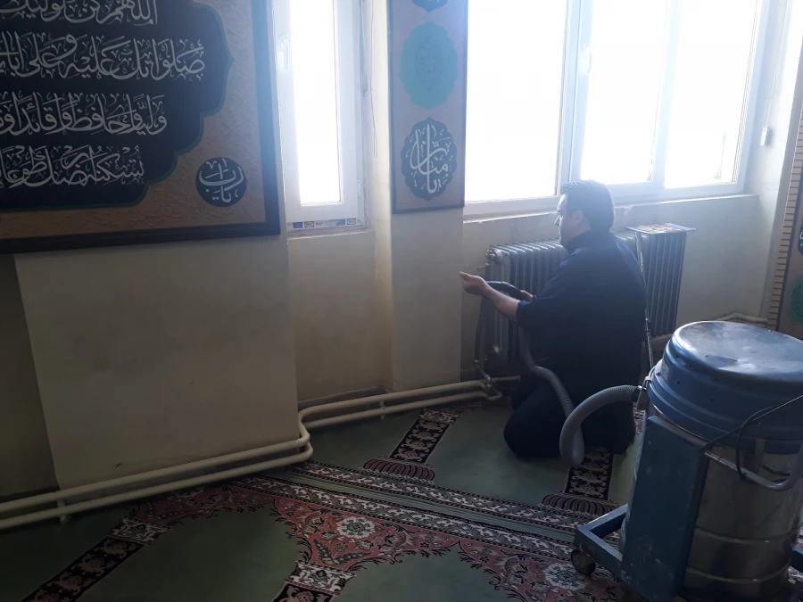 هفته غبار روبی نمازخانه ها در پردیس شهید رجایی ارومیه 4