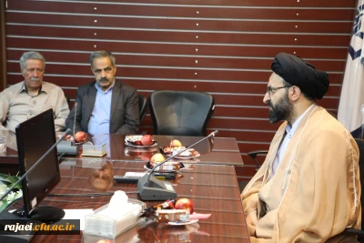 حجت الاسلام و المسلمین دادگر در پردیس نسیبه:
با تشریف فرمایی مقام معظم رهبری (مدظله العالی) تکریم مضاعفی نسبت به مقام معلم صورت گرفت