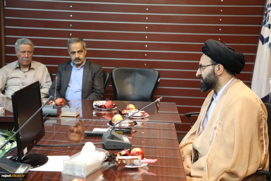 حجت الاسلام و المسلمین دادگر در پردیس نسیبه:
با تشریف فرمایی مقام معظم رهبری (مدظله العالی) تکریم مضاعفی نسبت به مقام معلم صورت گرفت
 2