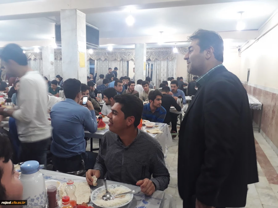 بازدید سرزده دکتر محمودلو سرپرست امور پردیس های استان آذربایجان غربی از بخشهای مختلف پردیس شهید رجایی ارومیه 6