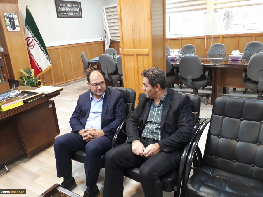 دیدار دکتر علی محمودلو سرپرست پردیس های استان آذربایجان غربی با مدیرکل نوسازی و تجهیز مدارس استان آذربایجان غربی