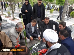 به مناسبت سوم خرداد سالروز فتح خرمشهر

شرکت مدیریت و کارکنان دانشگاه فرهنگیان استان در مراسم میهمانی لاله ها و غبارروبی مزار شهدا 4