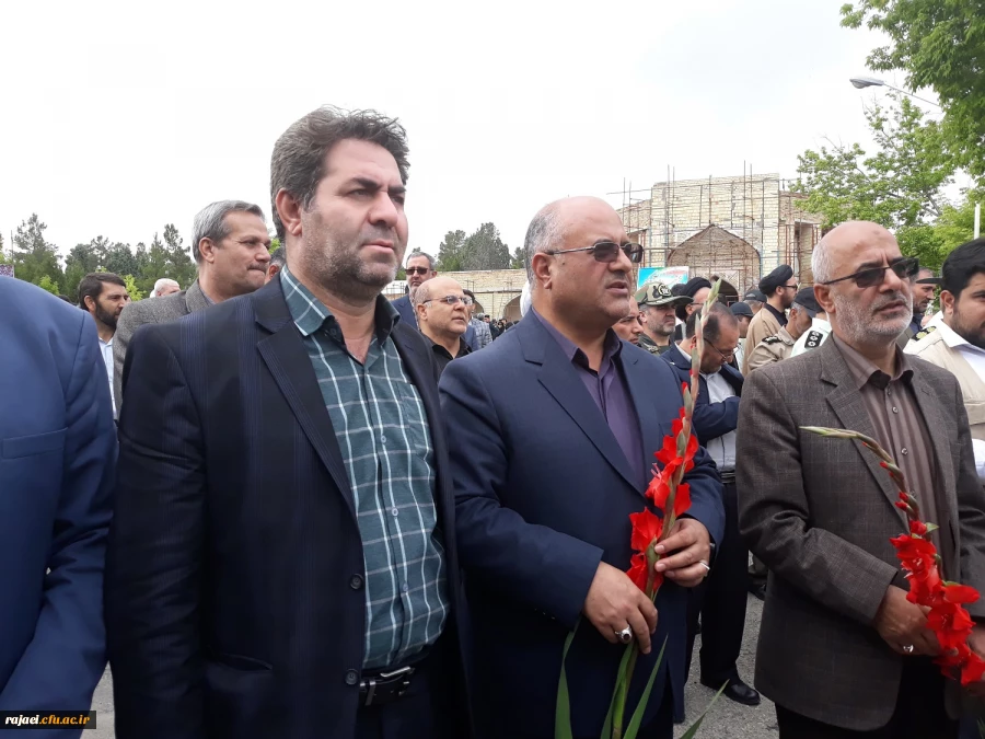 به مناسبت سوم خرداد سالروز فتح خرمشهر

شرکت مدیریت و کارکنان دانشگاه فرهنگیان استان در مراسم میهمانی لاله ها و غبارروبی مزار شهدا 6