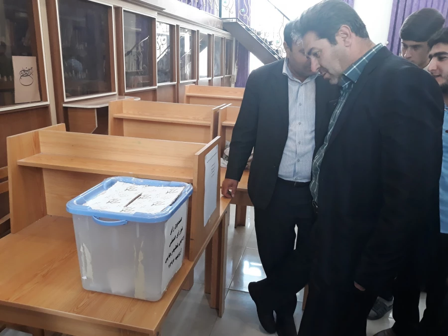 ابلاغ منتخبین جدید شورای صنفی پردیس شهید رجایی تقدیم شد 4