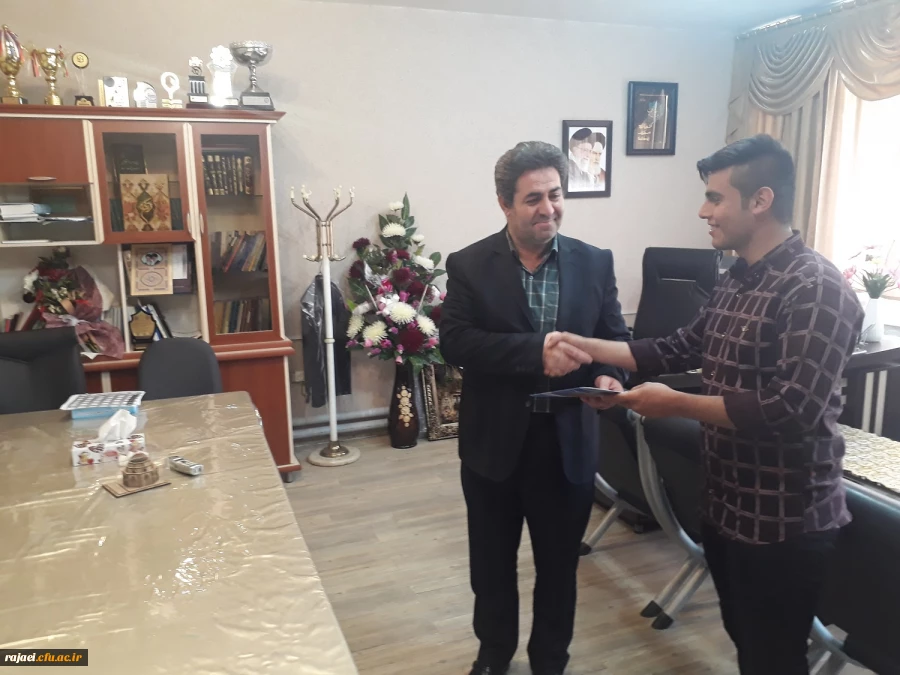 طی مراسمی ابلاغ منتخبین جدید شورای صنفی پردیس شهید رجایی تقدیم شد 3