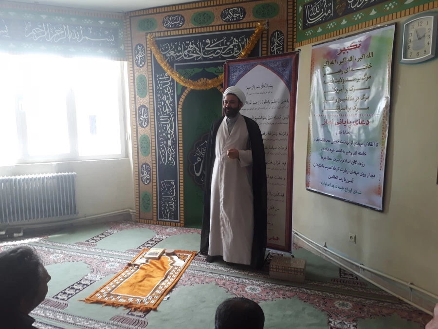 تقدیر از قاریان ممتاز محفل جمع خوانی در ماه مبارک رمضان پردیس شهید رجایی ارومیه 4