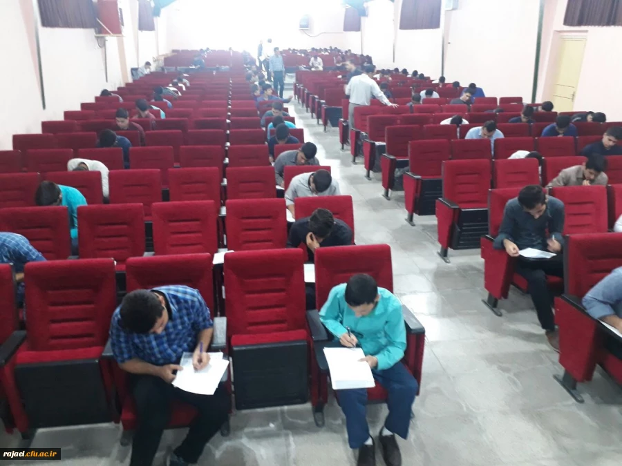 بازدید مدیر امور پردیس های استان آذربایجان غربی از حوزه امتحانی پردیس شهید رجایی ارومیه 4