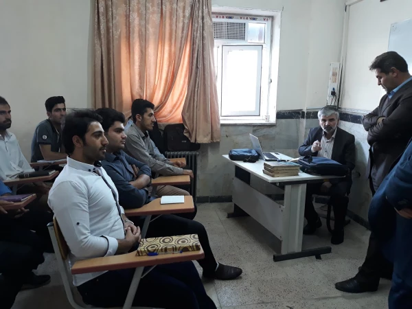 سمیعی مدیرکل خدمات آموزشی دانشگاه فرهنگیان در بازدید از بخشهای مختلف حوزه آموزش پردیس های استان آذربایجان غربی:

کمیته های تخصصی در جهت اصلاح سرفصل های آموزشی فعالیت  خود را آغاز کرده اند
 2