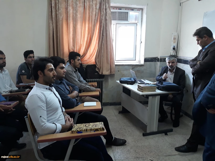 سمیعی مدیرکل خدمات آموزشی دانشگاه فرهنگیان در بازدید از بخشهای مختلف حوزه آموزش پردیس های استان آذربایجان غربی:

کمیته های تخصصی در جهت اصلاح سرفصل های آموزشی فعالیت  خود را آغاز کرده اند
 2