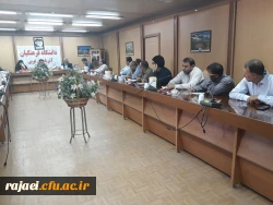 آقای گرامی معاون امور همکاریهای علمی و بین الملل دانشگاه فرهنگیان کشور در جلسه توجیهی آزمون اصلح:
ما موظف هستیم معلمانی را پرورش دهیم تا هویت معلمی را داشته باشند.
 3