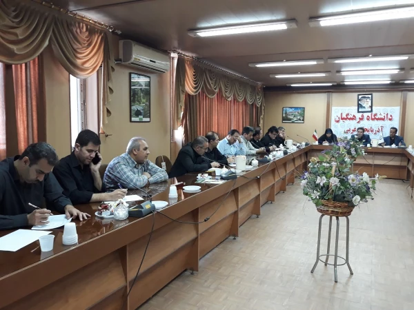 دکتر محمودلو در سومین جلسه شورای اداری مشترک پردیس های دانشگاه فرهنگیان آذربایجان غربی 

با تمام توان آماده استقبال از دانشجویان جدید الورود هستیم 2