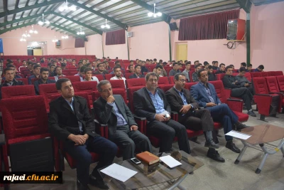 جلسه پرسش و پاسخ سرپرست، معاونین و کارشناسان پردیس شهید رجایی ارومیه با دانشجو معلمان  برگزار شد.