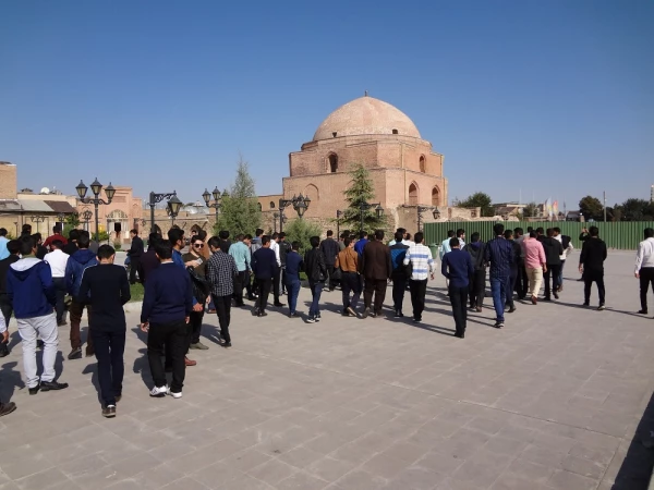 به همت امور فرهنگی پردیس شهید رجایی ارومیه

اردوی یک روزه ارومیه گردی برای دانشجویان برگزار شد 7