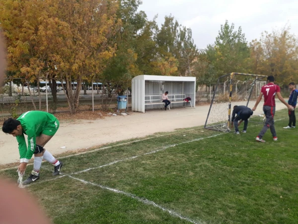 به مناسبت گرامیداشت هفته تربیت بدنی
مسابقات فوتبال دانشجویان پردیس شهید رجایی ارومیه افتتاح شد
 2