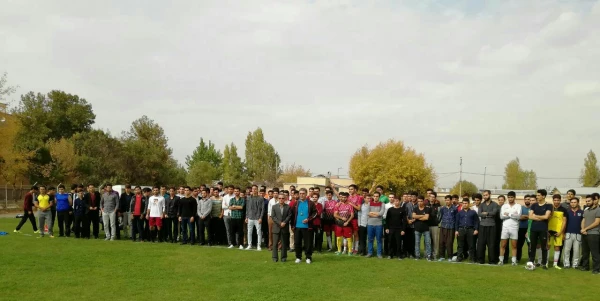 به مناسبت گرامیداشت هفته تربیت بدنی
مسابقات فوتبال دانشجویان پردیس شهید رجایی ارومیه افتتاح شد
 3