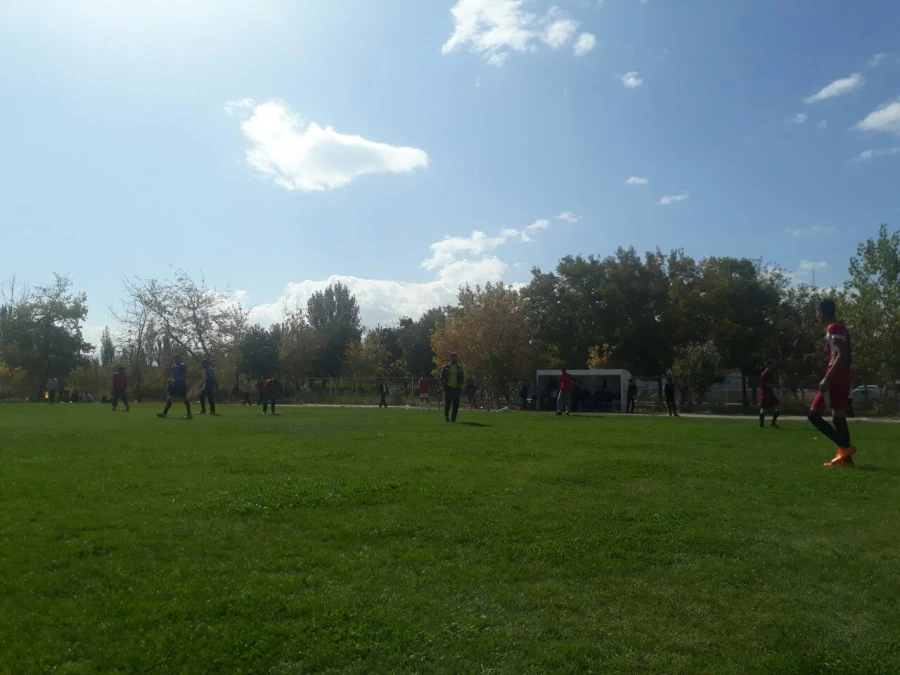 به مناسبت گرامیداشت هفته تربیت بدنی
مسابقات فوتبال دانشجویان پردیس شهید رجایی ارومیه افتتاح شد
 6