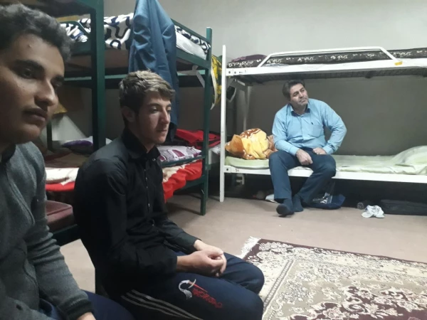 در سرای دانشجویی پردیس شهید رجایی ارومیه

گفتگوی صمیمی دکتر محمودلو سرپرست امور پردیس های آذربایجان غربی با دانشجو معلمان 2