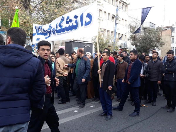 حضور گسترده اساتیدف کارکنان و دانشجویان پردیس شهید رجایی ارومیه در راهپیمایی ضد استکباری یوم الله 13 آبان 2