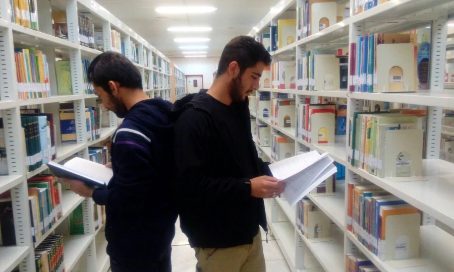 به مناسبت گرامیداشت هفته کتاب و کتابخوانی

بازدید دانشجویان از کتابخانه مرکزی ارومیه 5